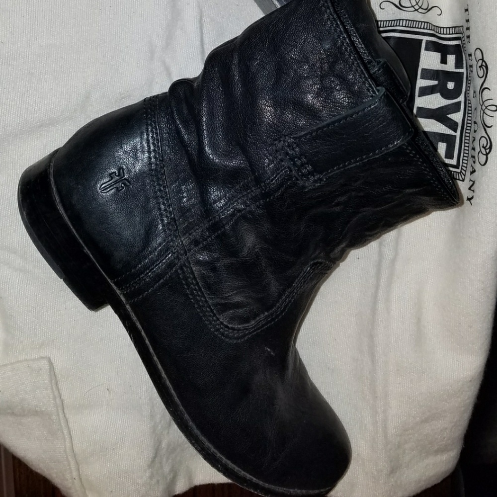 Frye Anna Booties sz10